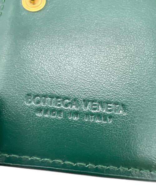 BOTTEGA VENETA（ボッテガベネタ）BOTTEGA VENETA (ボッテガベネタ) カセット スモール 二つ折りウォレット グリーンの古着・服飾アイテム