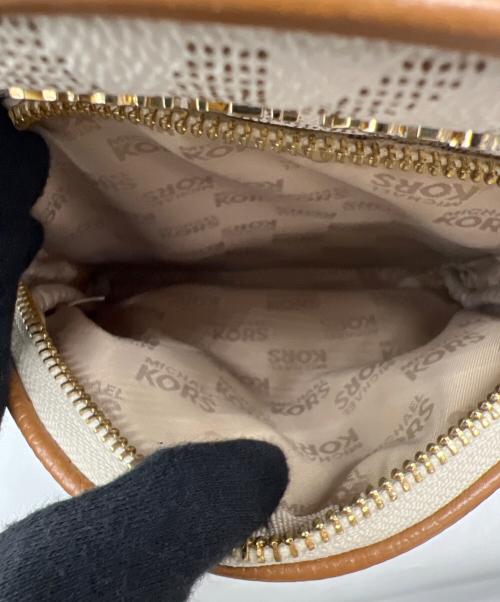 MICHAEL KORS（マイケルコース）MICHAEL KORS (マイケルコース) リュック ホワイト×ブラウンの古着・服飾アイテム