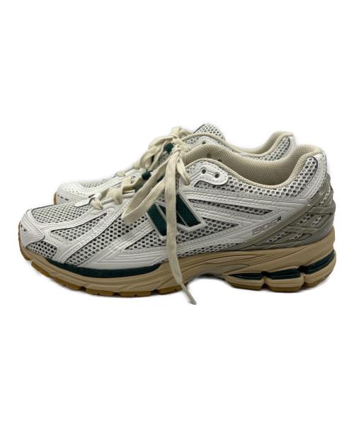 NEW BALANCE（ニューバランス）NEW BALANCE (ニューバランス) ローカットスニーカー ホワイト×グリーン サイズ:27.5の古着・服飾アイテム