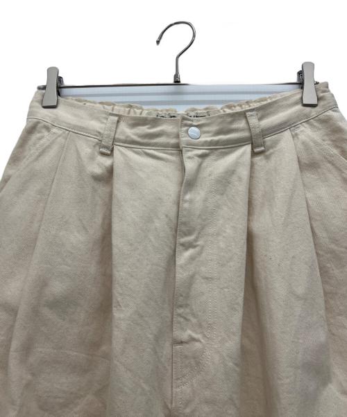 Arte Povera（アルテポーヴェラ）Arte Povera (アルテポーヴェラ) タックパンツ アイボリー サイズ:Mの古着・服飾アイテム