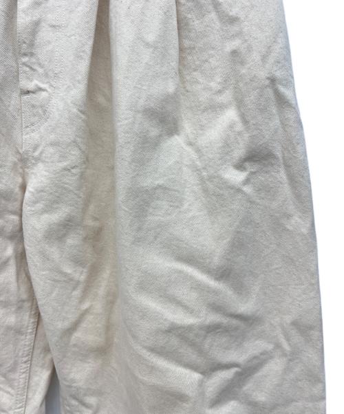 Arte Povera（アルテポーヴェラ）Arte Povera (アルテポーヴェラ) タックパンツ アイボリー サイズ:Mの古着・服飾アイテム