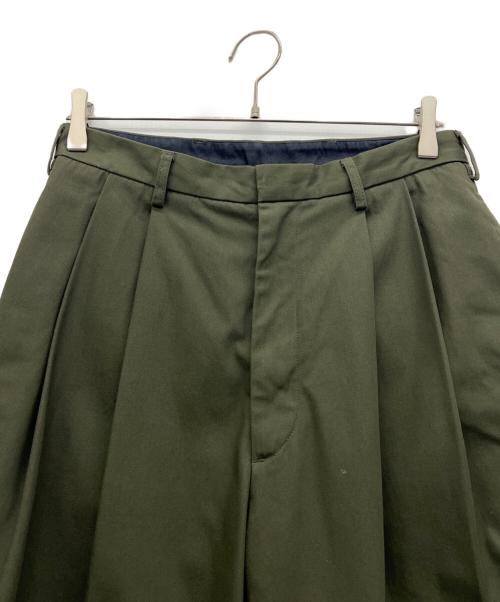 WILLY CHAVARRIA（ウィリーチャバリア）WILLY CHAVARRIA (ウィリーチャバリア) タックパンツ カーキ サイズ:38の古着・服飾アイテム