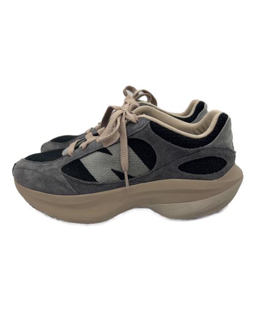 NEW BALANCE（ニューバランス）NEW BALANCE (ニューバランス) Warped Runner グレー×ベージュ サイズ:26.5の古着・服飾アイテム