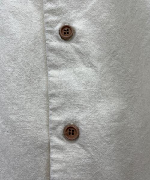 CAMPHOR WOOD（カンファーウッド）CAMPHOR WOOD (カンファーウッド) flower embroideryshirt アイボリー サイズ:Mの古着・服飾アイテム
