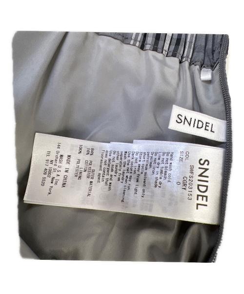 Snidel（スナイデル）Snidel (スナイデル) ギャザーティアードIラインスカート グレーの古着・服飾アイテム