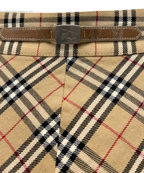 BURBERRY BLUE LABEL（バーバリー ブルー レーベル）BURBERRY BLUE LABEL (バーバリー ブルー レーベル) ノバチェックスカート ベージュ サイズ:36の古着・服飾アイテム