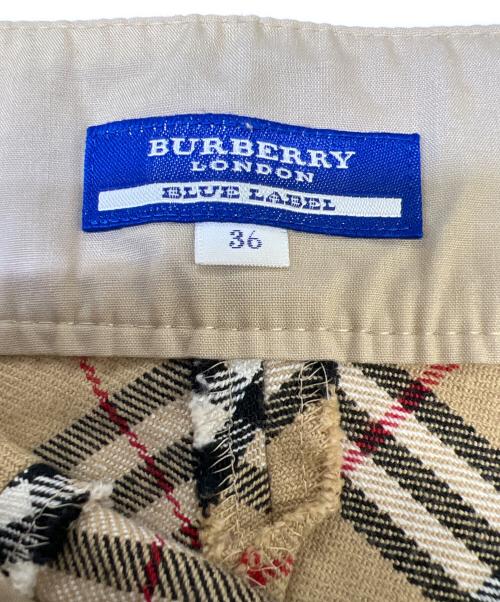BURBERRY BLUE LABEL（バーバリー ブルー レーベル）BURBERRY BLUE LABEL (バーバリー ブルー レーベル) ノバチェックスカート ベージュ サイズ:36の古着・服飾アイテム