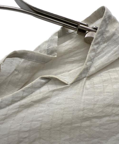慈雨（ジウ）慈雨 (ジウ) 半袖ワンピース ベージュ サイズ:40の古着・服飾アイテム