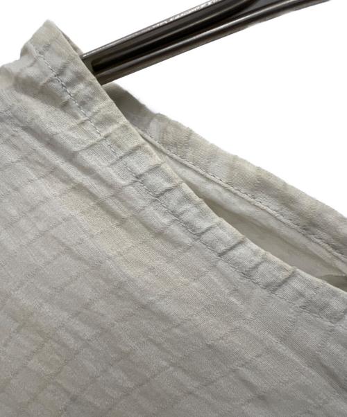慈雨（ジウ）慈雨 (ジウ) 半袖ワンピース ベージュ サイズ:40の古着・服飾アイテム