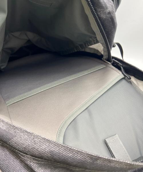 THE NORTH FACE（ザ ノース フェイス）THE NORTH FACE (ザ ノース フェイス) リュック　	HOT SHOT ブラック×グレーの古着・服飾アイテム