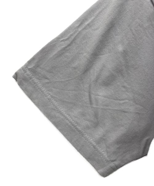 Needles（ニードルズ）Needles (ニードルズ) SASQUATCHfabrix. (サスクワッチファブリックス) 半袖Tシャツ グレー サイズ:Lの古着・服飾アイテム