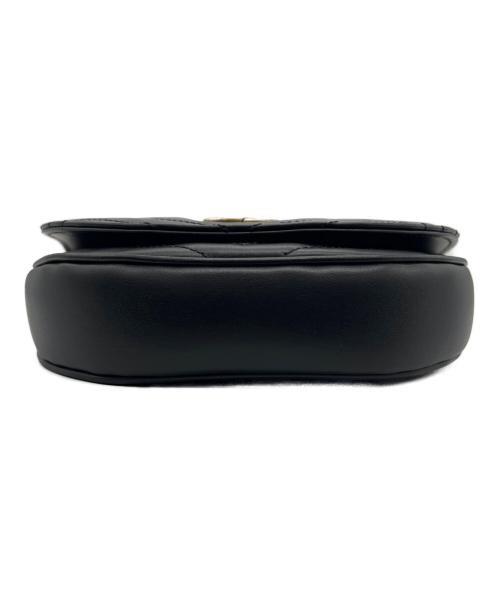 GUCCI（グッチ）GUCCI (グッチ) チェーンショルダーバッグ GGマーモント ブラックの古着・服飾アイテム