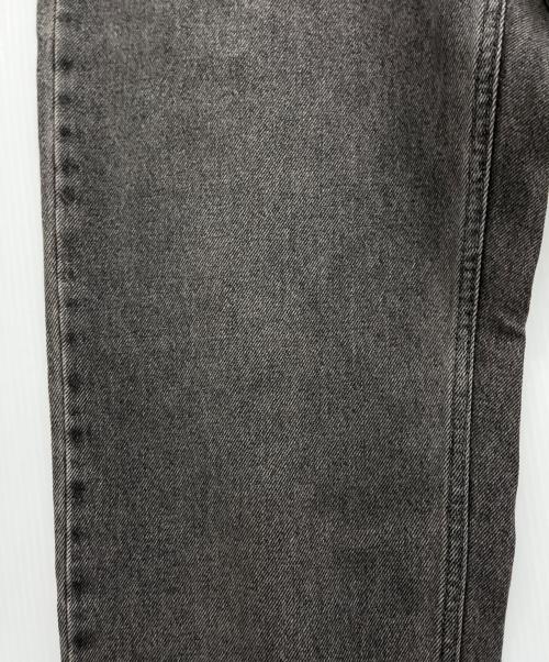 LEVI'S（リーバイス）LEVI'S (リーバイス) デニムパンツ グレー サイズ:W28×L32の古着・服飾アイテム