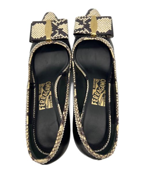 Salvatore Ferragamo（サルヴァトーレ フェラガモ）Salvatore Ferragamo (サルヴァトーレ フェラガモ) パンプス ブラック サイズ:5 1/2の古着・服飾アイテム