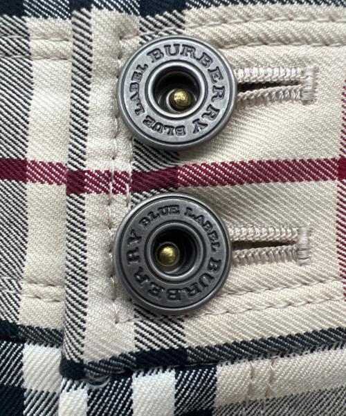 BURBERRY BLUE LABEL（バーバリー ブルー レーベル）BURBERRY BLUE LABEL (バーバリー ブルー レーベル) ハーフパンツ ベージュ サイズ:38の古着・服飾アイテム