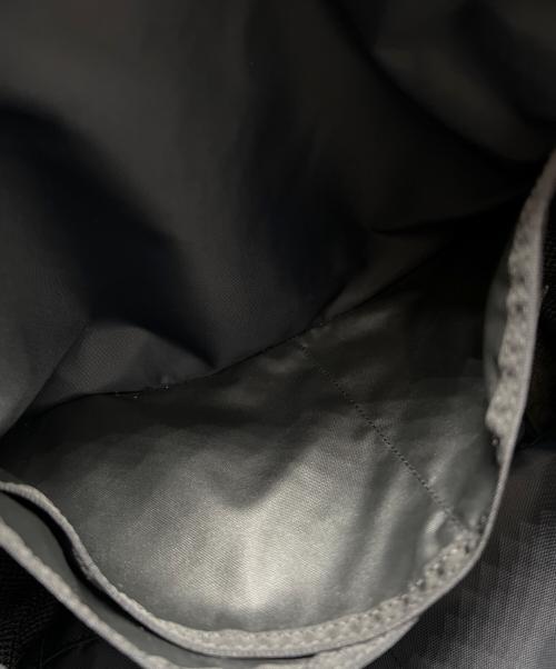 MONOLITH（モノリス）MONOLITH (モノリス) SHOULDER STANDARD HEXA ブラックの古着・服飾アイテム