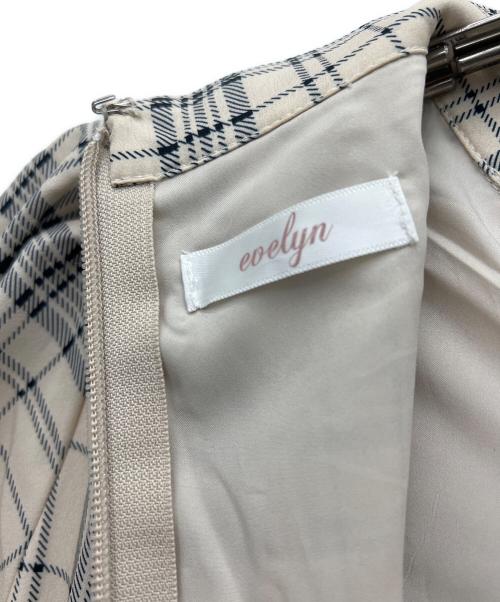 evelyn（エブリン）evelyn (エブリン) 半袖ワンピース ベージュ×ブラック サイズ:不明の古着・服飾アイテム