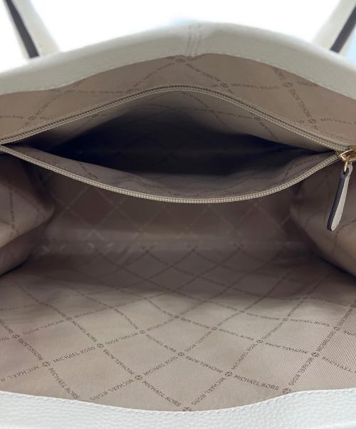 MICHAEL KORS（マイケルコース）MICHAEL KORS (マイケルコース) トートバッグ ホワイトの古着・服飾アイテム