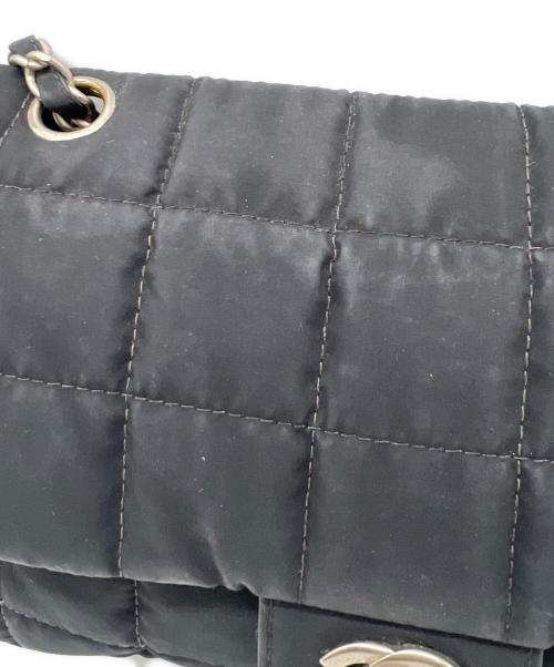 CHANEL（シャネル）CHANEL (シャネル) チョコバーナイロンチェーンショルダーバッグ ブラックの古着・服飾アイテム