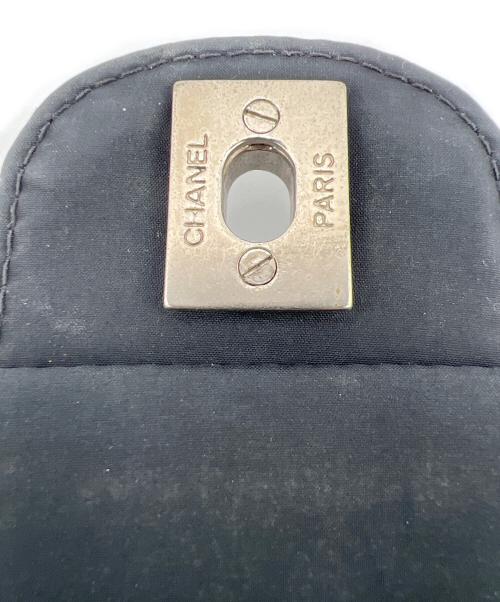 CHANEL（シャネル）CHANEL (シャネル) チョコバーナイロンチェーンショルダーバッグ ブラックの古着・服飾アイテム