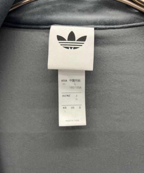 adidas（アディダス）adidas (アディダス) ベロアトラックジャケット グレー サイズ:XLの古着・服飾アイテム