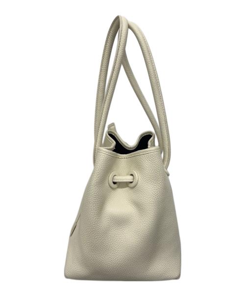 VASIC（ヴァジック）VASIC (ヴァジック) ショルダーバッグ アイボリーの古着・服飾アイテム