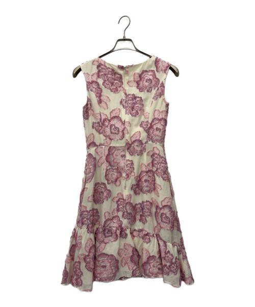 TOCCA（トッカ）TOCCA (トッカ) ノースリーブワンピース ホワイトの古着・服飾アイテム