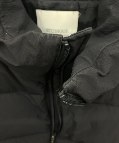 STUDIOUS（ステュディオス）STUDIOUS (ステュディオス) ダウンジャケット ブラック サイズ:2の古着・服飾アイテム