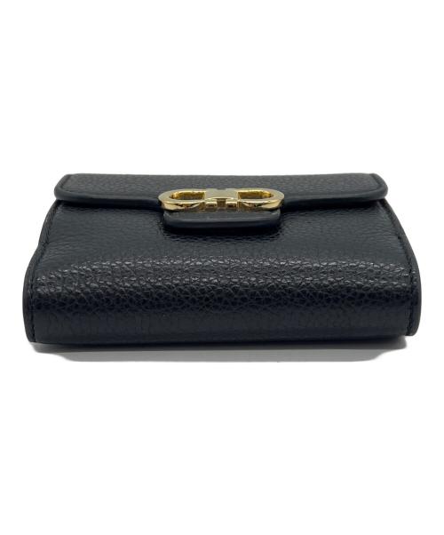 Ferragamo（フェラガモ）Ferragamo (フェラガモ) 2つ折り財布 ブラック×レッドの古着・服飾アイテム