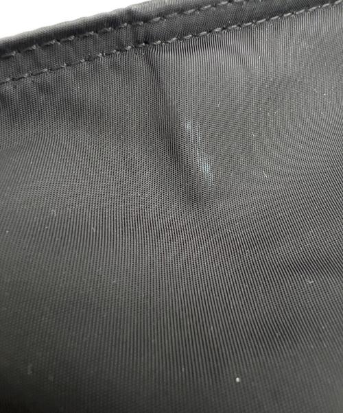 PRADA（プラダ）PRADA (プラダ) ナイロンショルダーバッグ ブラックの古着・服飾アイテム