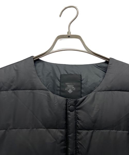 DESCENTE ALLTERRAIN（デザイント オルテライン）DESCENTE ALLTERRAIN (デザイント オルテライン) H.C.S. ダウンハーフスリーブシャツ ブラック サイズ:Oの古着・服飾アイテム