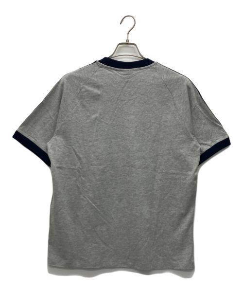 adidas（アディダス）adidas (アディダス) Pop Classic Tee グレー×ネイビー サイズ:XLの古着・服飾アイテム