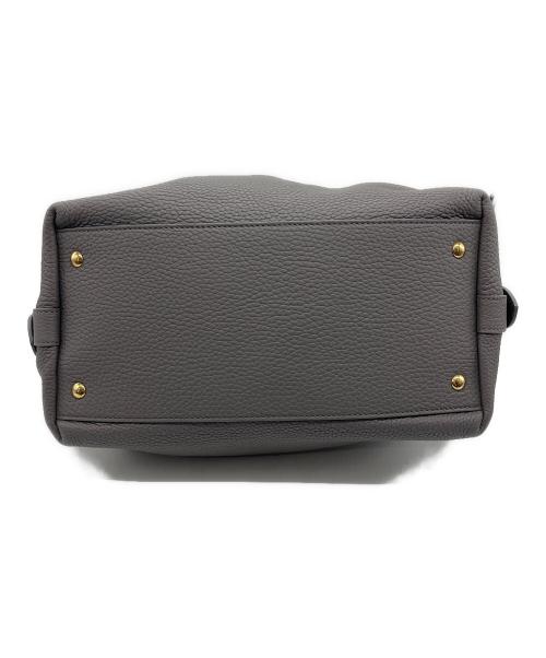 Salvatore Ferragamo（サルヴァトーレ フェラガモ）Salvatore Ferragamo (サルヴァトーレ フェラガモ) 巾着型ショルダーバッグ グレーの古着・服飾アイテム