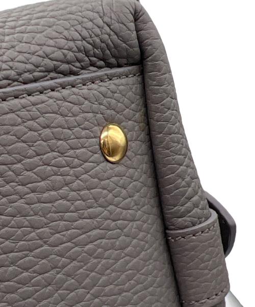Salvatore Ferragamo（サルヴァトーレ フェラガモ）Salvatore Ferragamo (サルヴァトーレ フェラガモ) 巾着型ショルダーバッグ グレーの古着・服飾アイテム