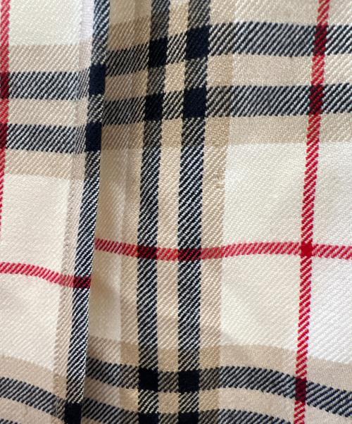 BURBERRY BLUE LABEL（バーバリー ブルー レーベル）BURBERRY BLUE LABEL (バーバリー ブルー レーベル) スカート ベージュ サイズ:36の古着・服飾アイテム