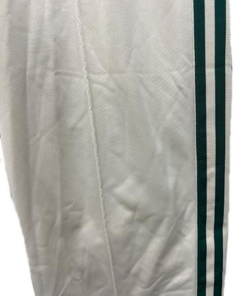 adidas（アディダス）adidas (アディダス) トラックパンツ ベージュ サイズ:Mの古着・服飾アイテム