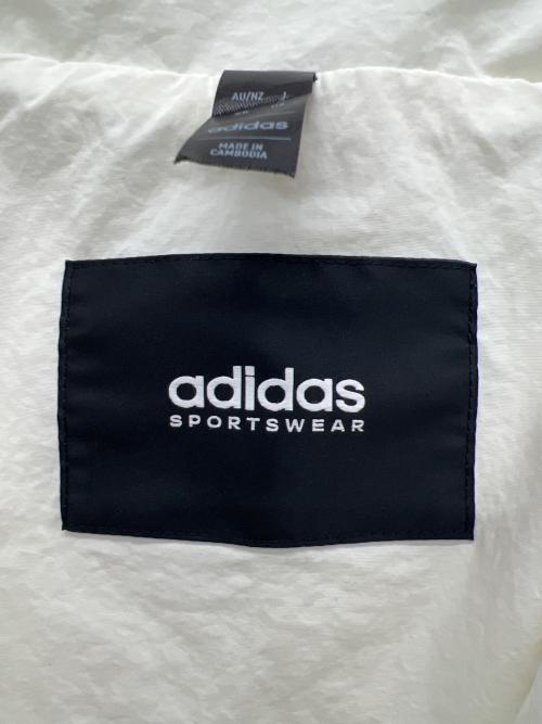 adidas（アディダス）adidas (アディダス) ナイロンジャケット ホワイト×ネイビー サイズ:Mの古着・服飾アイテム