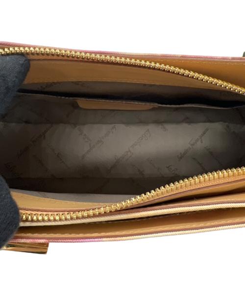 Salvatore Ferragamo（サルヴァトーレ フェラガモ）Salvatore Ferragamo (サルヴァトーレ フェラガモ) ワンショルダーバッグ ピンクの古着・服飾アイテム