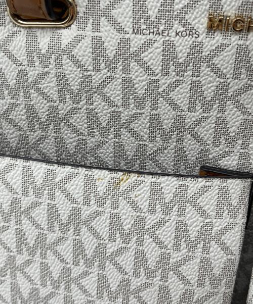 MICHAEL KORS（マイケルコース）MICHAEL KORS (マイケルコース) トートバッグ アイボリーの古着・服飾アイテム