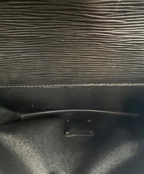 LOUIS VUITTON（ルイ ヴィトン）LOUIS VUITTON (ルイ ヴィトン) ビファス クラッチバッグ ブラックの古着・服飾アイテム