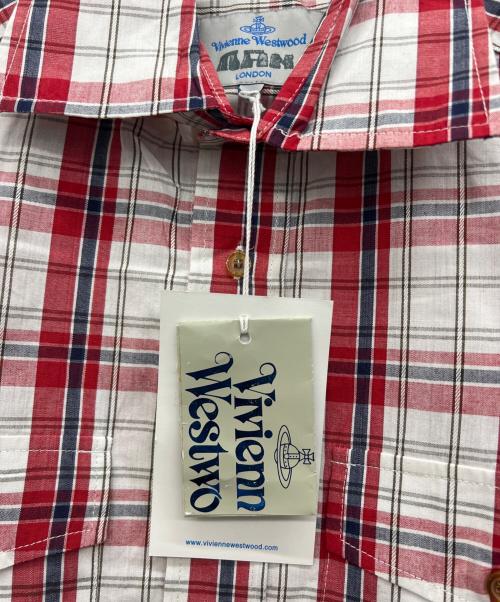 Vivienne Westwood（ヴィヴィアンウエストウッド）Vivienne Westwood (ヴィヴィアンウエストウッド) 半袖シャツ レッド×ホワイト サイズ:Lの古着・服飾アイテム