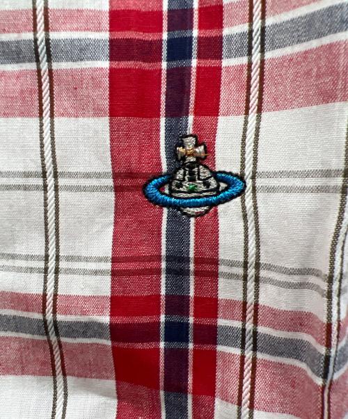 Vivienne Westwood（ヴィヴィアンウエストウッド）Vivienne Westwood (ヴィヴィアンウエストウッド) 半袖シャツ レッド×ホワイト サイズ:Lの古着・服飾アイテム