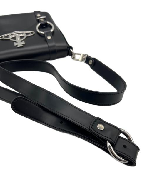Vivienne Westwood（ヴィヴィアンウエストウッド）Vivienne Westwood (ヴィヴィアンウエストウッド) ショルダーバッグ ブラックの古着・服飾アイテム
