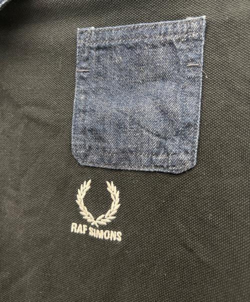 FRED PERRY（フレッドペリー）FRED PERRY (フレッドペリー) RAF SIMONS (ラフシモンズ) ポロシャツ ネイビー サイズ:38の古着・服飾アイテム