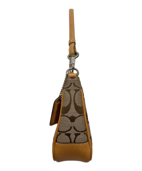 COACH（コーチ）COACH (コーチ) アクセサリーポーチ ベージュの古着・服飾アイテム