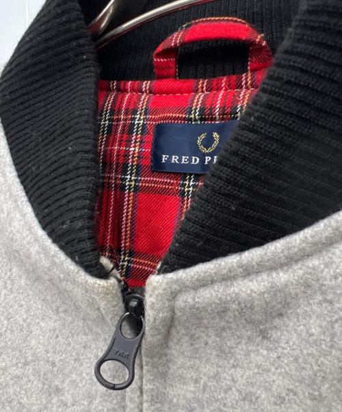 FRED PERRY（フレッドペリー）FRED PERRY (フレッドペリー) スタジャン グレー×ブラック サイズ:Lの古着・服飾アイテム