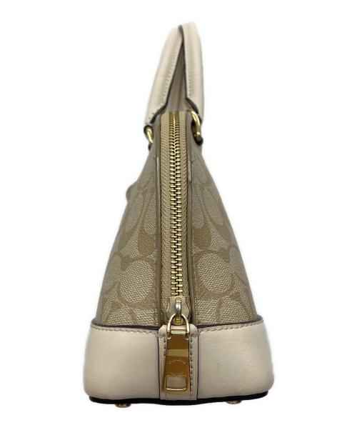 COACH（コーチ）COACH (コーチ) ショルダーバッグ ベージュ×ホワイトの古着・服飾アイテム