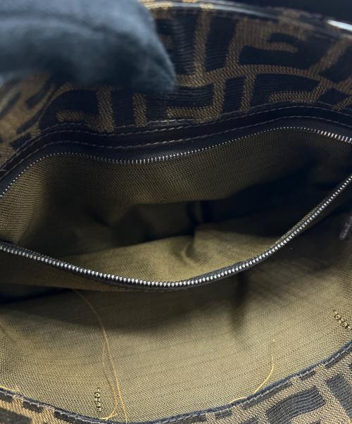 FENDI（フェンディ）FENDI (フェンディ) セミショルダーバッグ ブラウンの古着・服飾アイテム