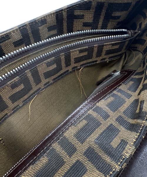 FENDI（フェンディ）FENDI (フェンディ) セミショルダーバッグ ブラウンの古着・服飾アイテム