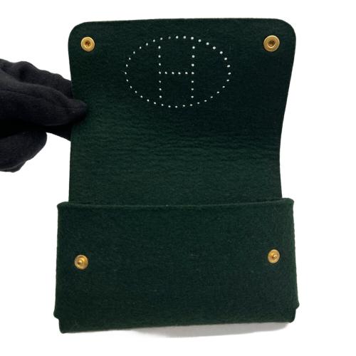 HERMES（エルメス）HERMES (エルメス) ポーチ レディース グリーン エテュイカルトGM グリーンの古着・服飾アイテム